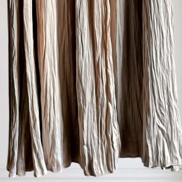 XL🌞Elegant Vintage Beige/Cream Maxi Silky Skirt - Picture 2 of 7